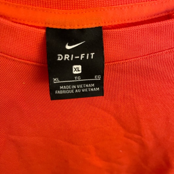 Nike Cutout Sweatshirt - Picture 4 of 4